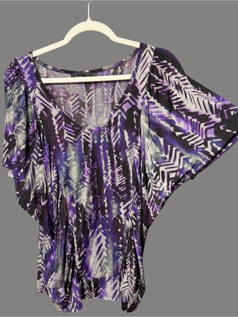 AB Studio women’s size XL blouse V-neck purple gray short sleeves banded hem